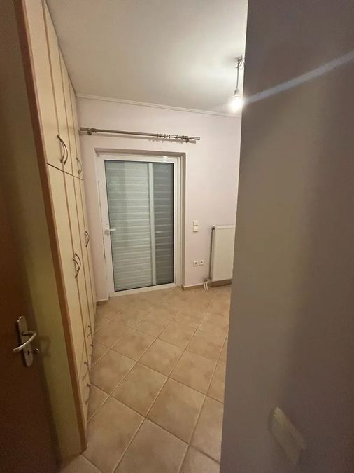 Photo 354327158