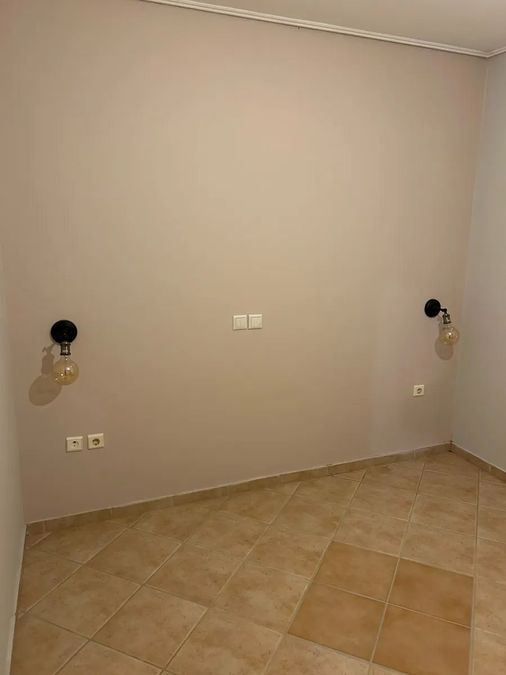 Photo 354327161