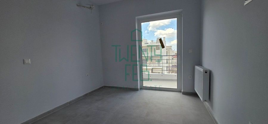 Photo 354530753