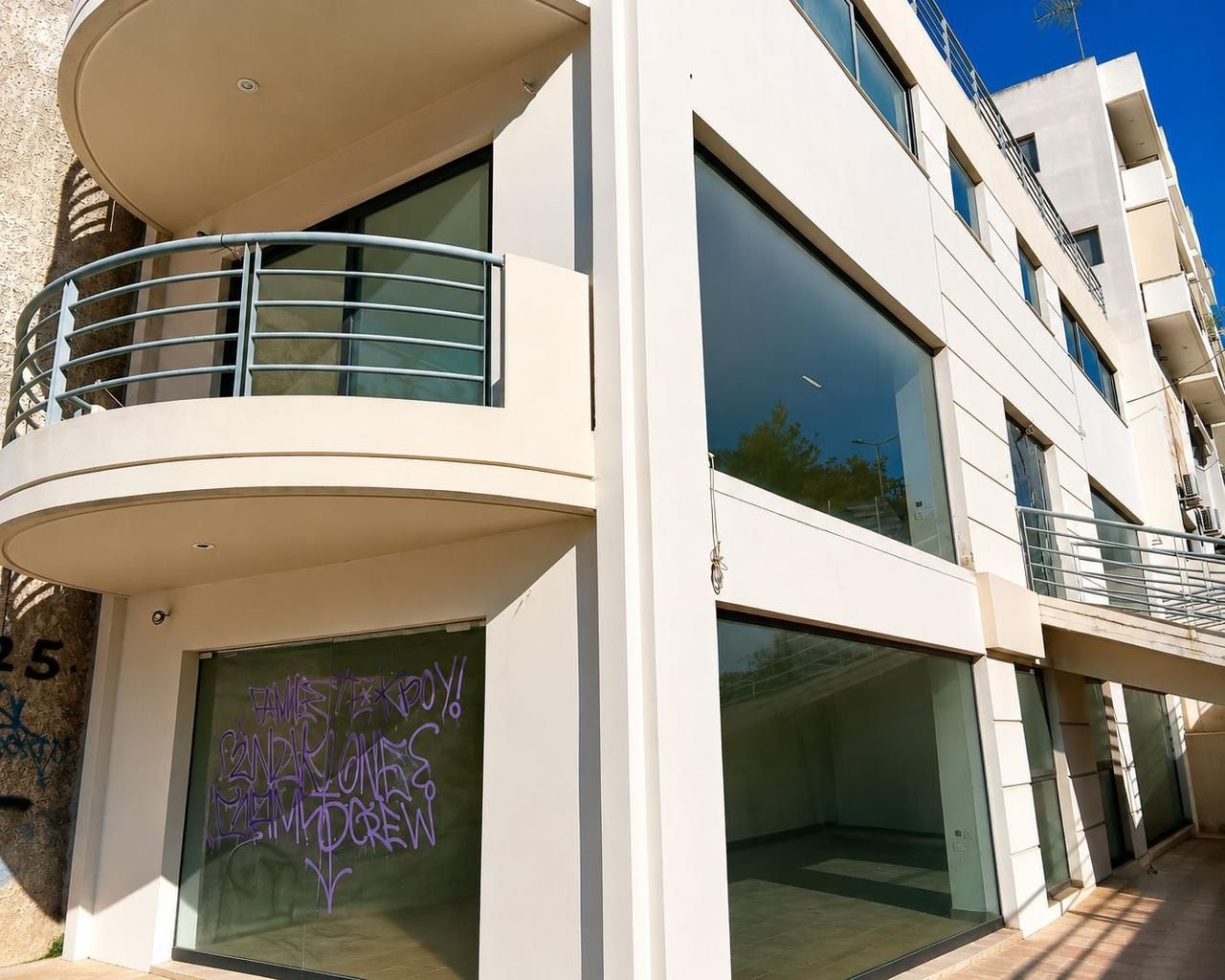 Commercial building, 360 m², for sale in Galatsi – photo 3