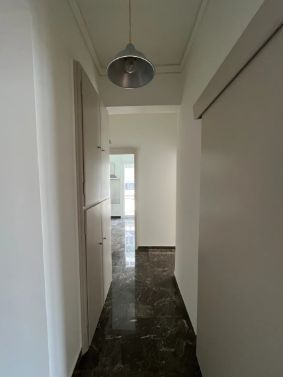 Photo 354672059