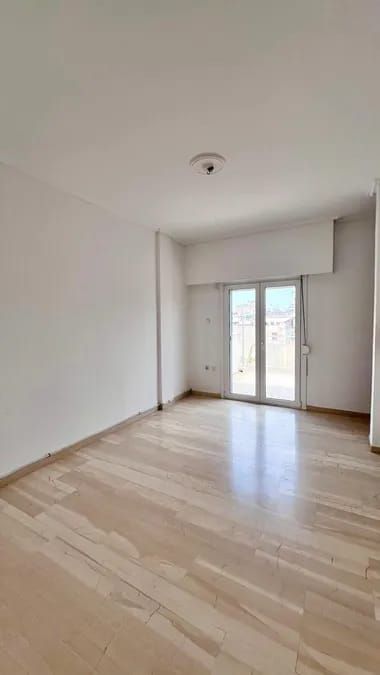 Photo 354760343