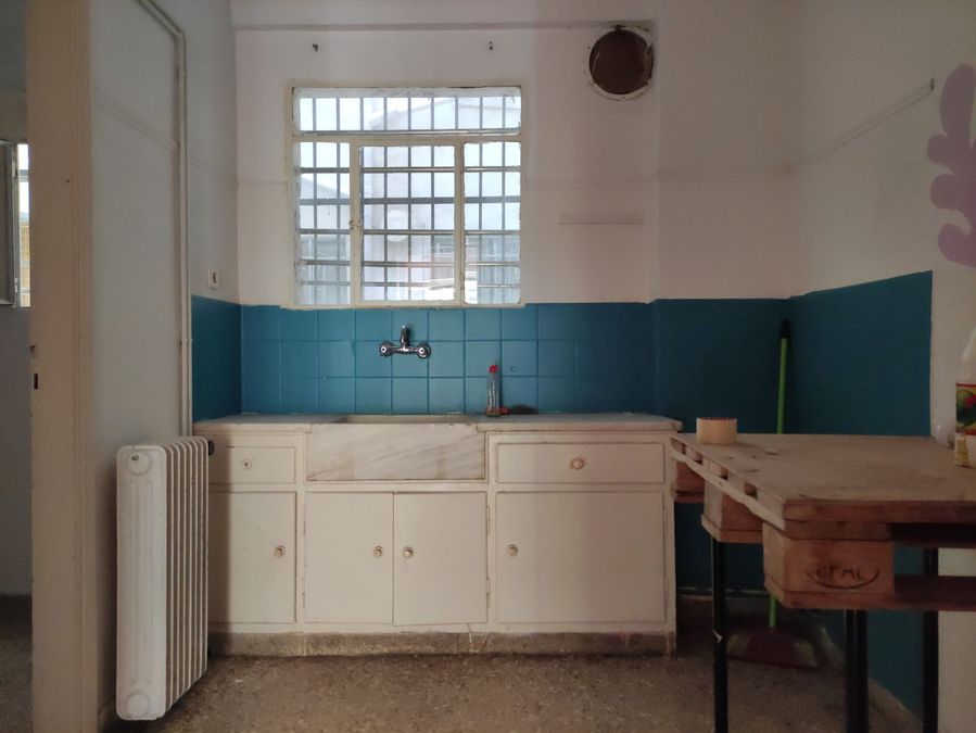 Photo 354772847