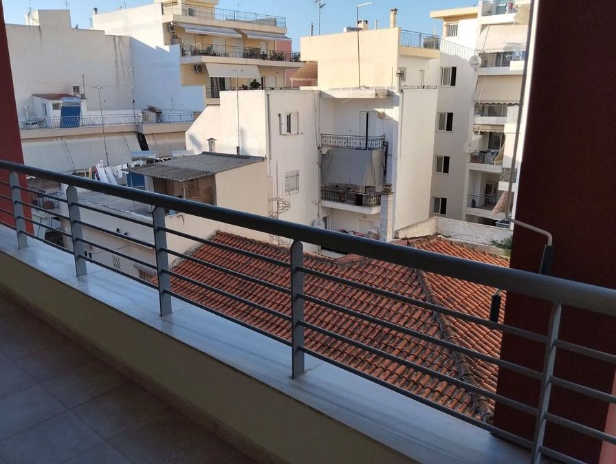 Photo 354828971