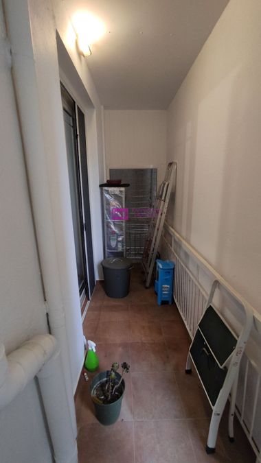 Photo 355095089