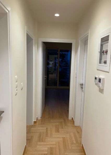 Photo 355371287