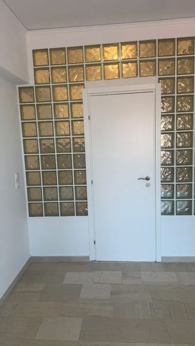 Photo 356408750