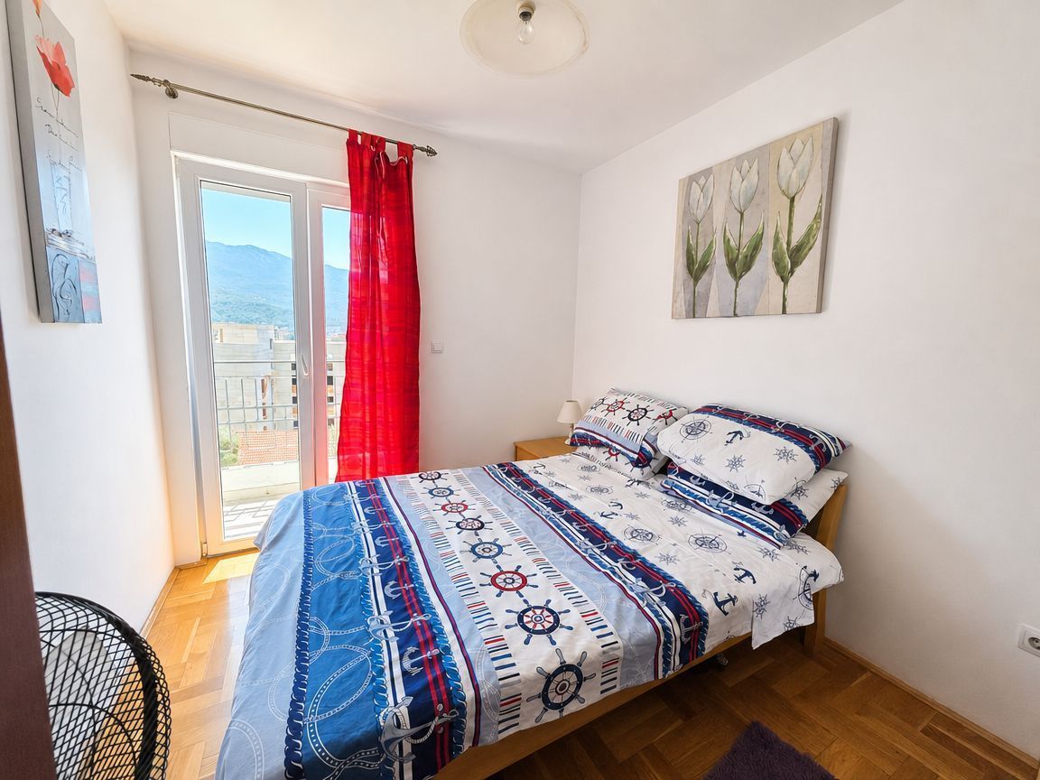 One-room apartment with sea view in Bečići, Budva 5