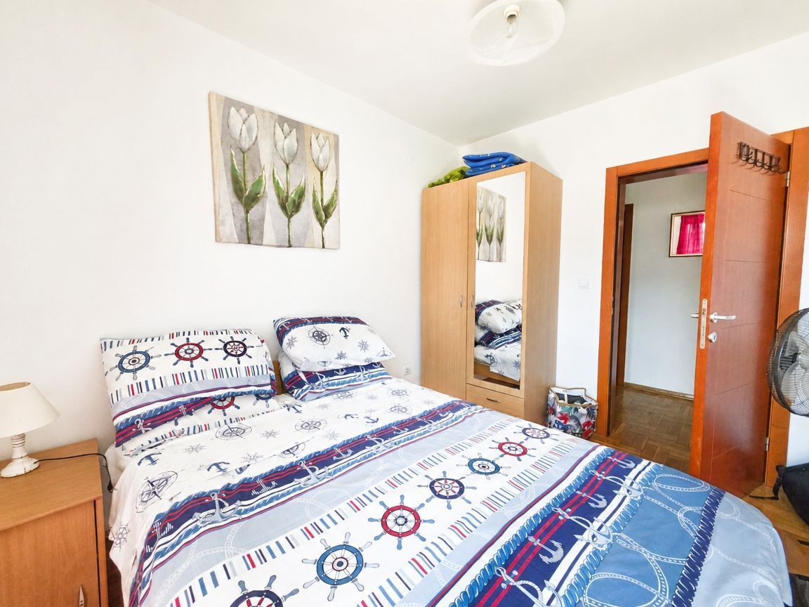 One-room apartment with sea view in Bečići, Budva 7