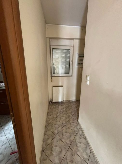 Photo 356728049