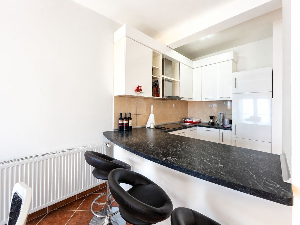 Spacious Two-Bedroom Apartment with Sea View in Seoce, Budva 7