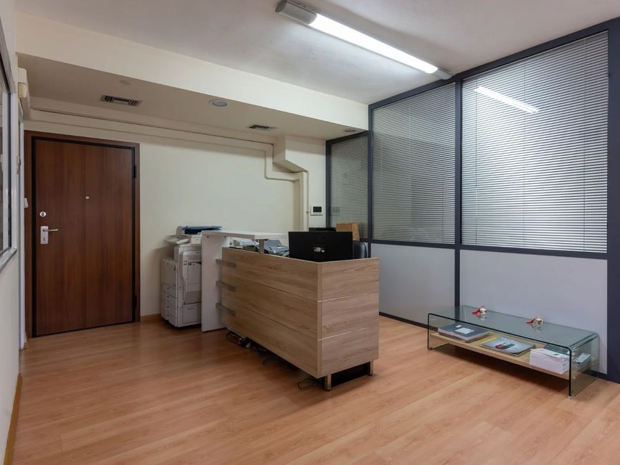 Photo 356919824
