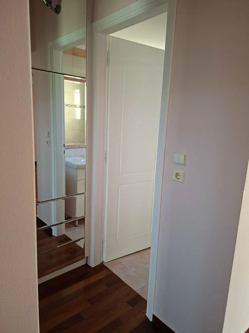 Photo 356925113