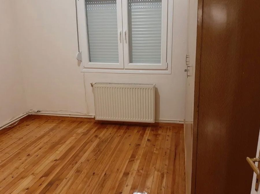 Photo 357141092