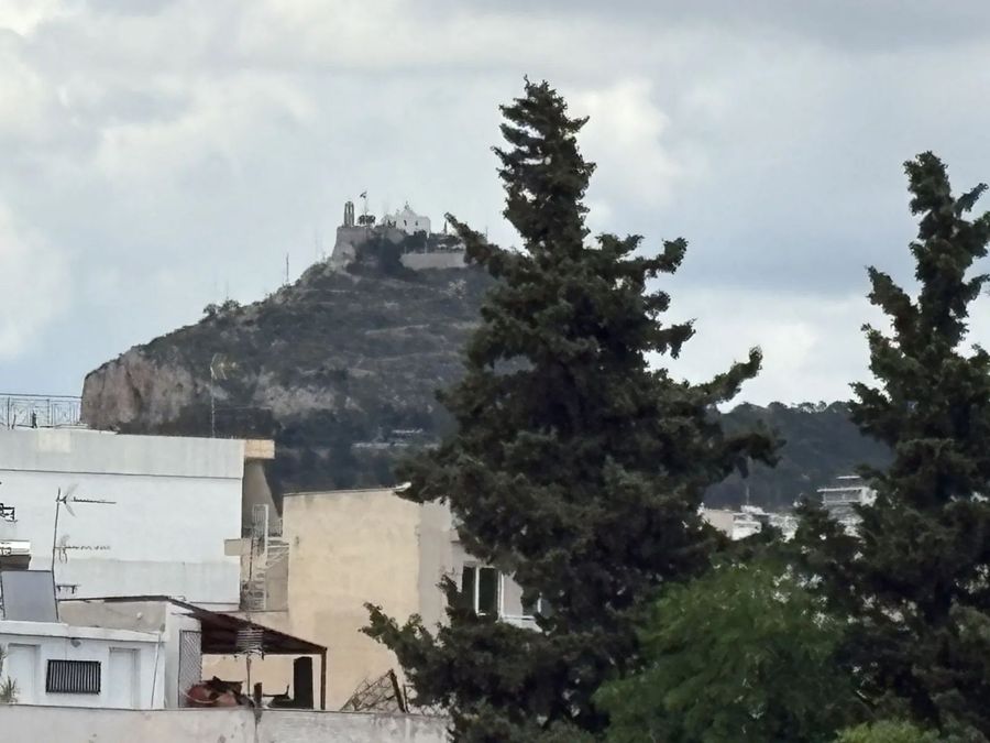 Photo 357474518