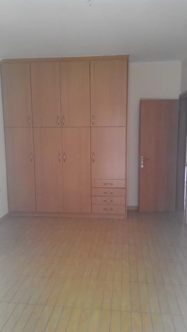 Photo 357616328