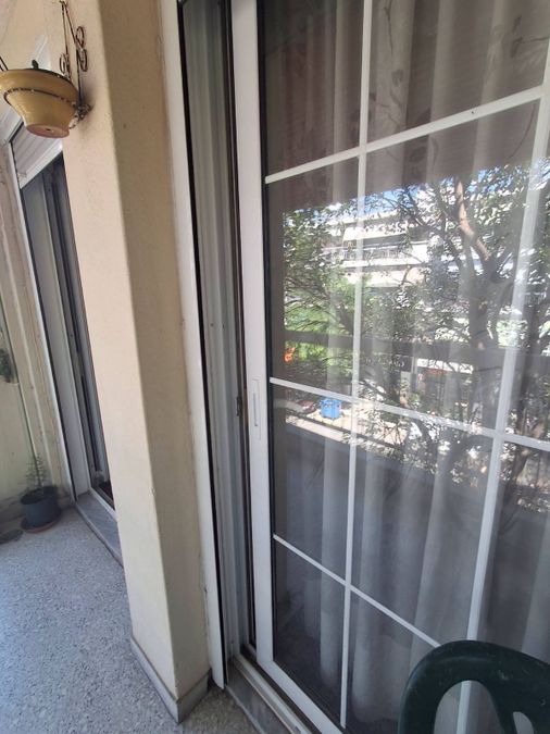 Photo 357923282