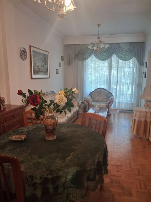 Photo 357923294