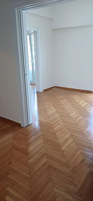 Photo 358390832