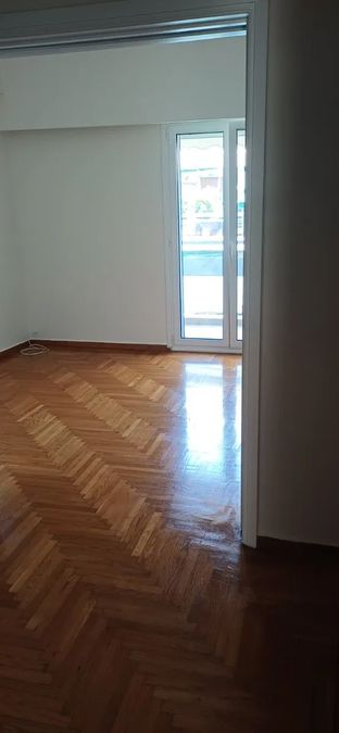 Photo 358390856
