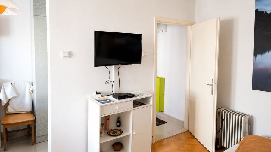 Studio, Tivat 2