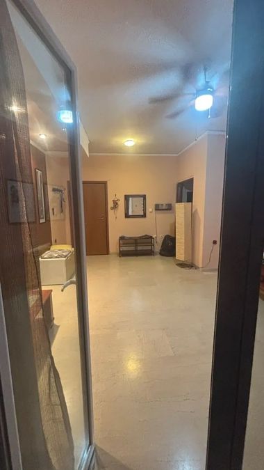 Photo 358837145