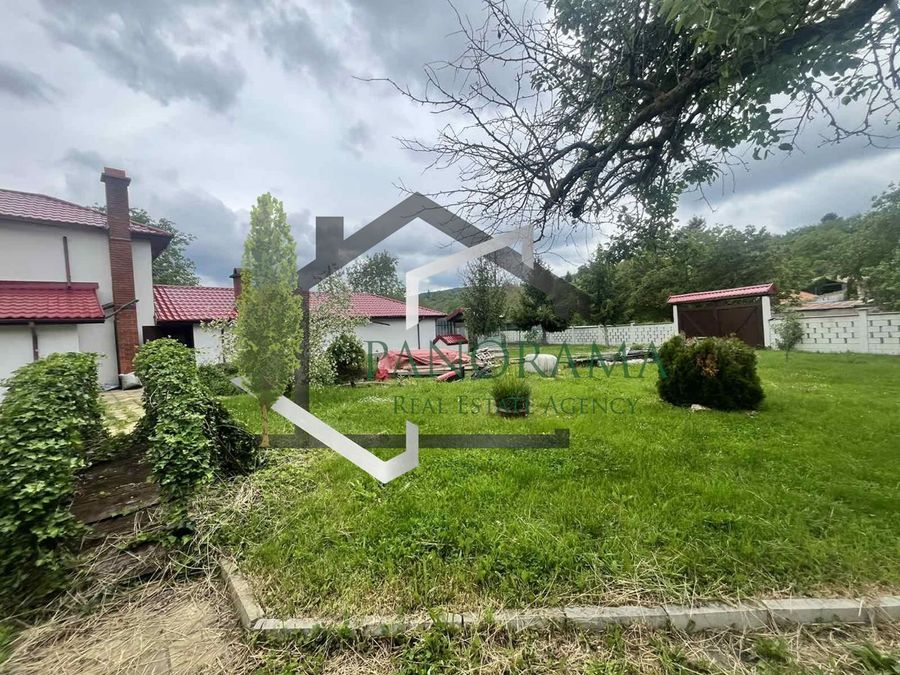Снимка 358853780