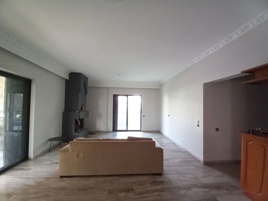 Photo 358989788