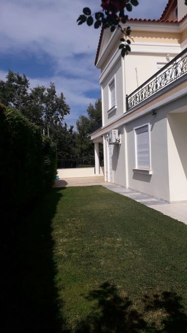 Photo 359013923