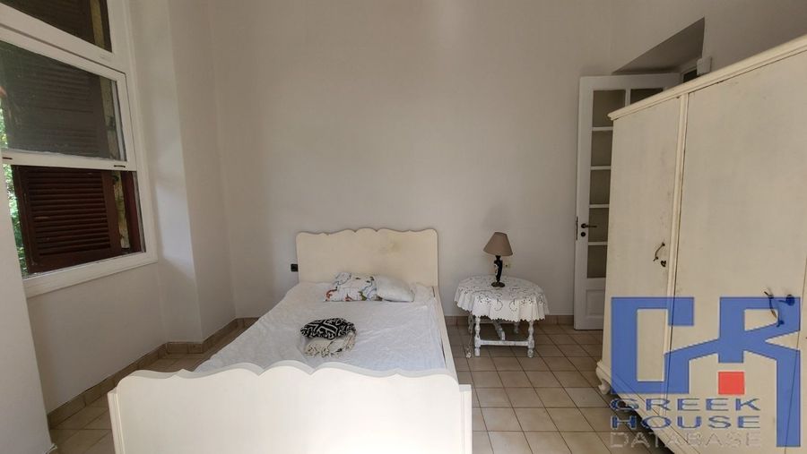Photo 359367521