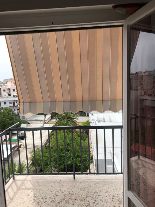 Photo 359781050