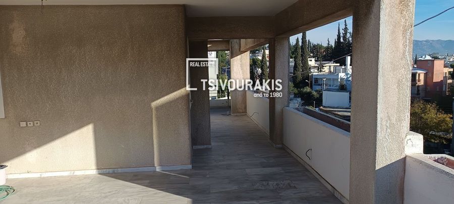 Photo 360296639