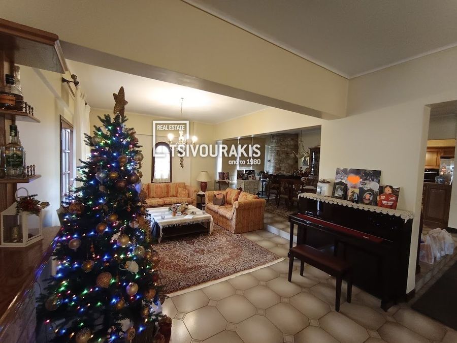 Photo 360297173