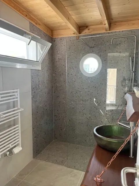 Photo 360328892