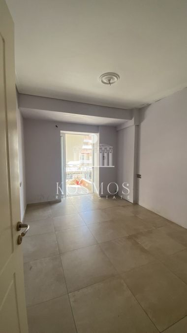 Photo 360345011