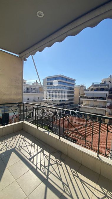Photo 360345029