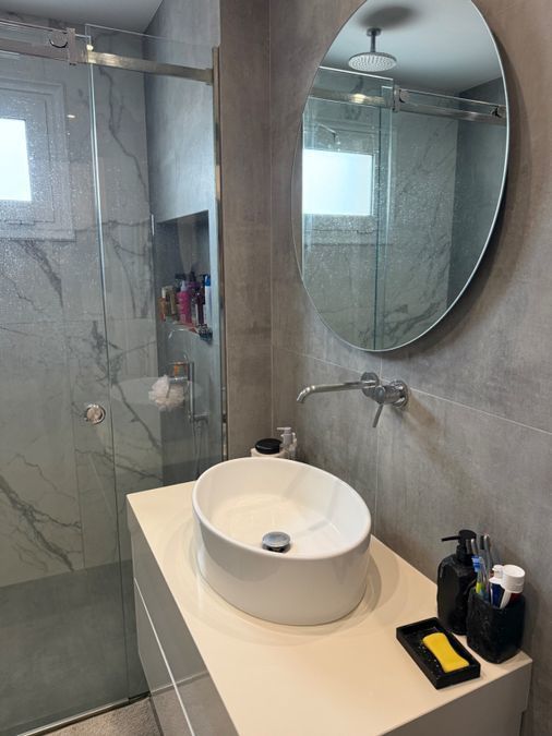 Photo 360575141
