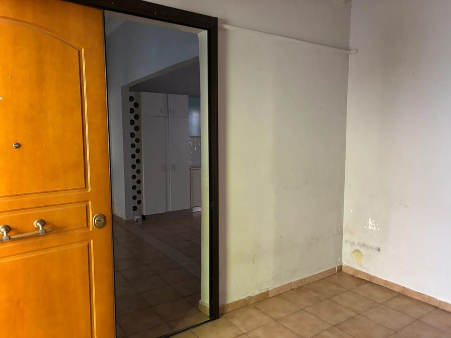 Photo 360612236