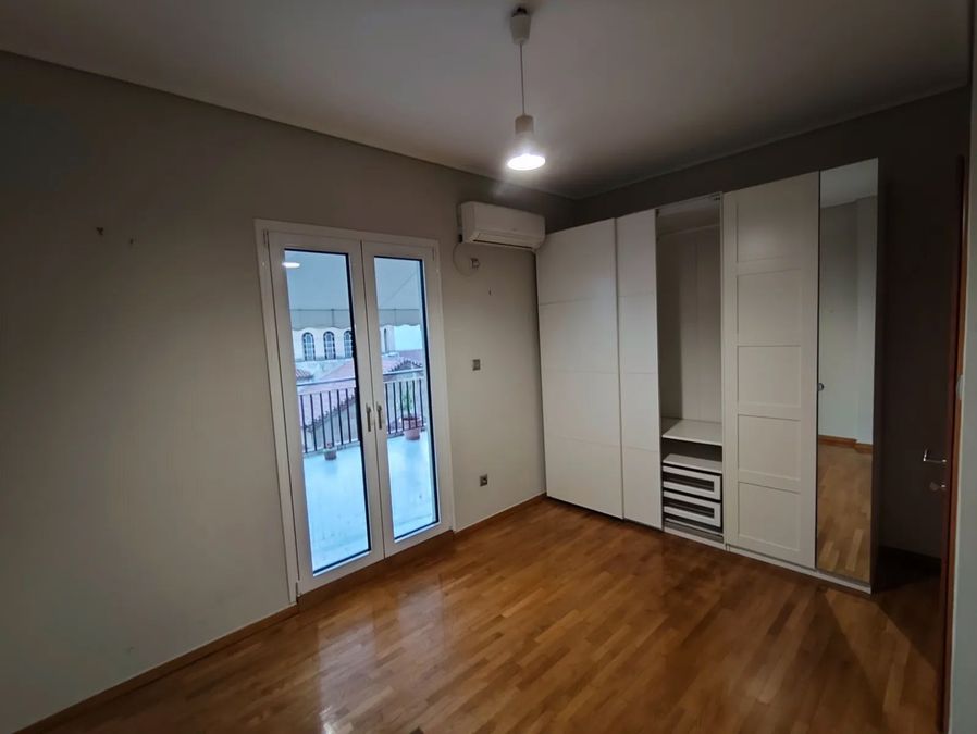 Photo 360620123
