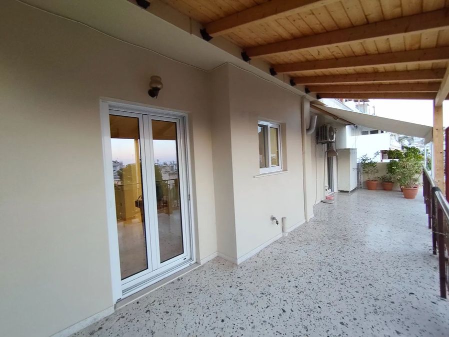 Photo 360620129