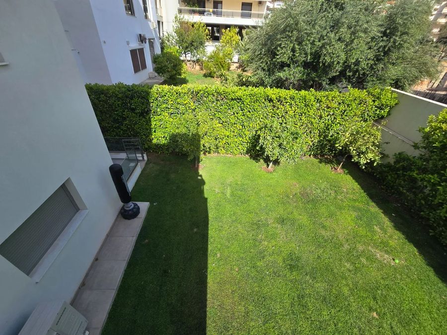 Photo 360620888