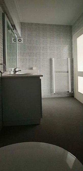 Photo 360625682