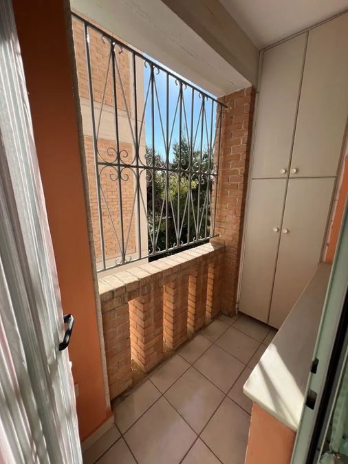 Photo 360753449