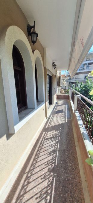 Photo 360926612
