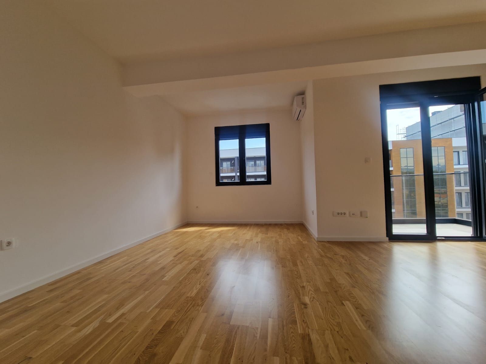 Nov jednosoban stan 49 m² sa terasom i garažom, Dadi Plaza, Stari Aerodrom – izdavanje 6