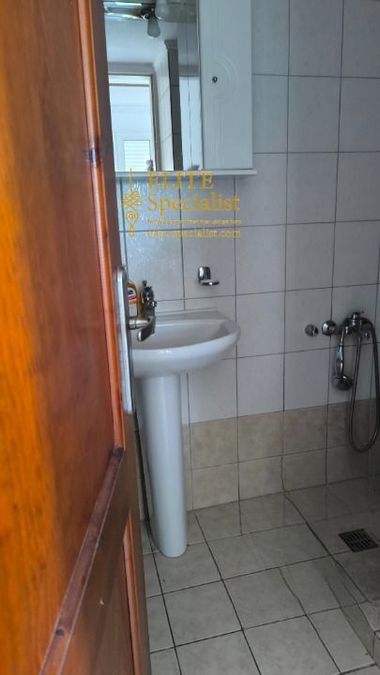 Photo 362418038