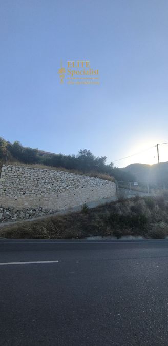 Photo 364043618
