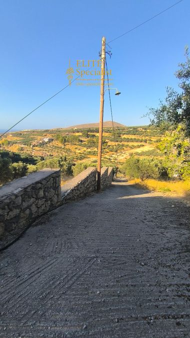Photo 364043627