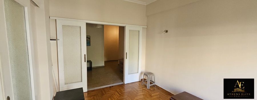 Photo 364770722