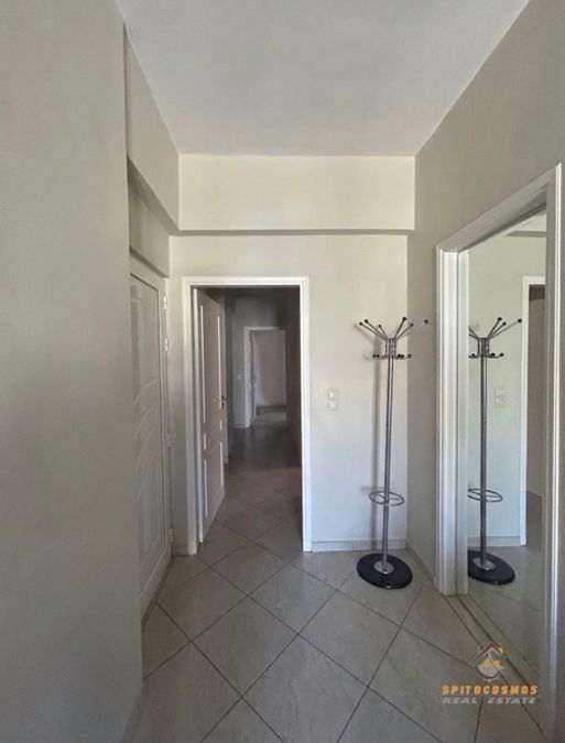 Photo 364858799